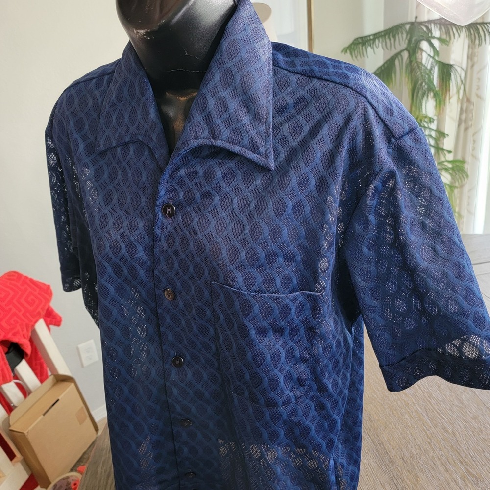 VTG Mint 70s  Shirt Size Medium See Through Button-up Blue Top Textured Mint A15 - Picture 7 of 10